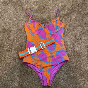 Vetchy brand MONTEGO UNDERWIRE TROPICAL SWIMSUIT one piece with matching belt